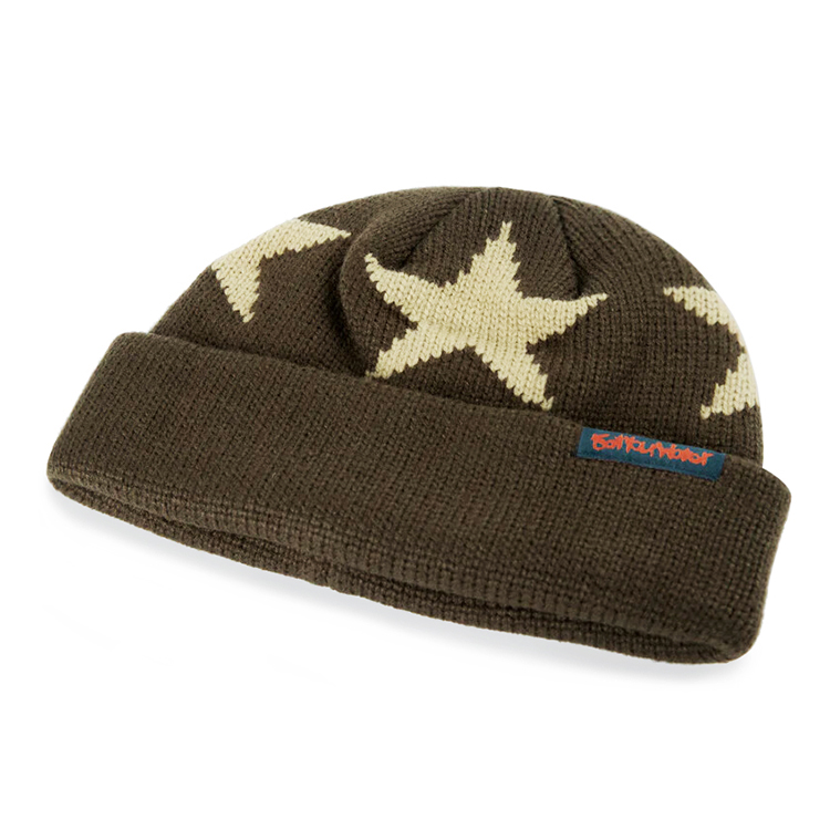 时尚的针织毛线帽